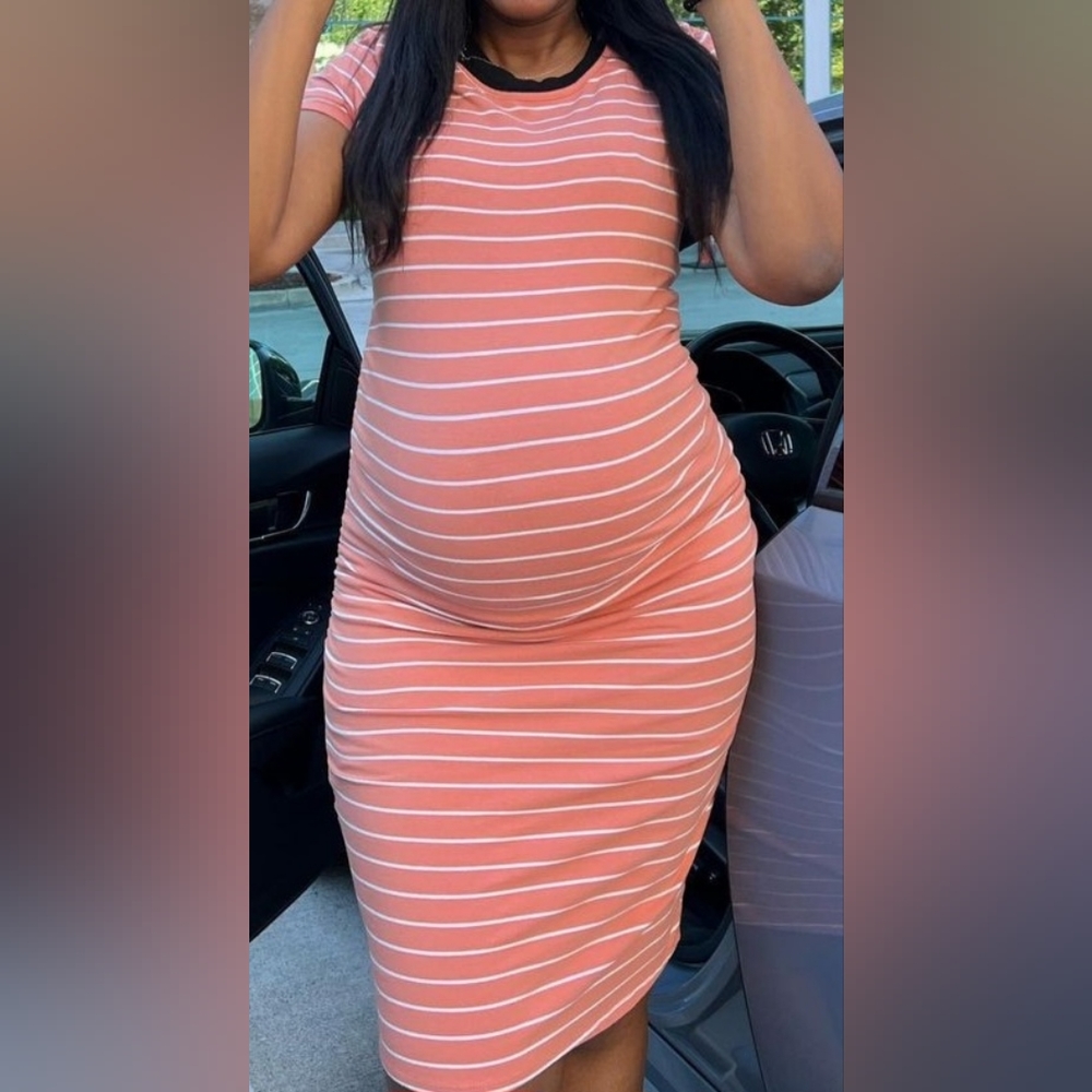 Lots of 2 maternity dress M